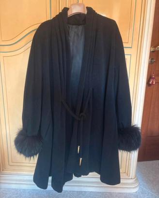 Elegante Cappotto Nero Sartoriale in Misto Lana