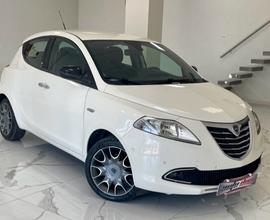 Lancia Ypsilon 1.2 69 CV 5 porte Gold