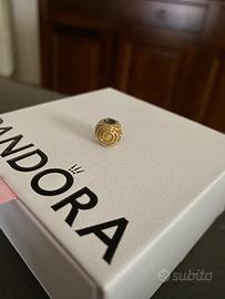 Pandora charm rosa gialla con brillantini
