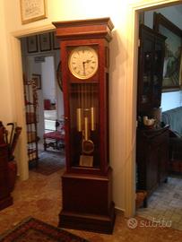 Orologio da terra a pendolo  in radica di mirto