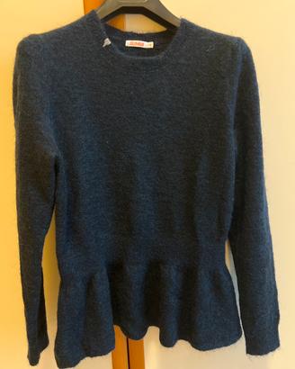 Maglione blu elettrico.