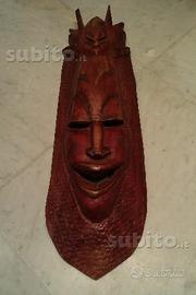 Maschera tribale africana ebano