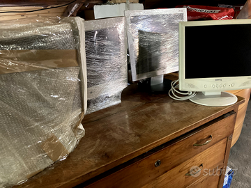 Monitor 4-3 LCD x videosorveglianza