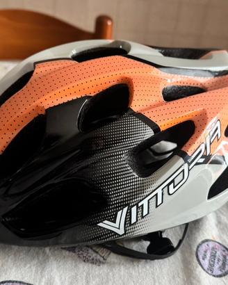 Casco bici sda corsa e casco mtb