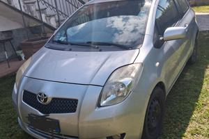 Toyota yaris luna
