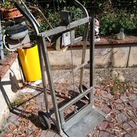 Splendido carrello 2 ruote con pedana sollevabile