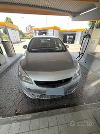 Opel astra j