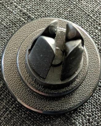 Supporto magnetico da auto per smartphone