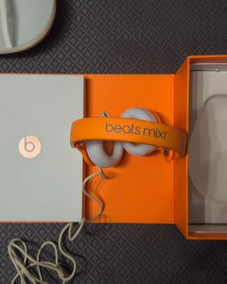 Beats mixr