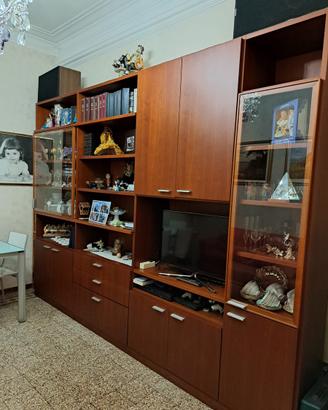 Soggiorno moderno in perfette condizioni