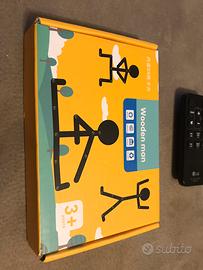 Gioco creativo manualità. Omino snodabile 32 cm