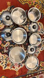 5 Pentole + 1 bistecchiera marca AMC