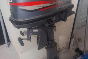 Motore fuoribordo yamaha 5cv del 2004