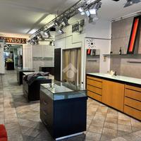 NEGOZIO A VILLAFRANCA DI VERONA