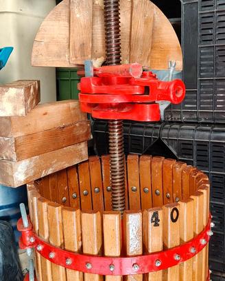 Torchio manuale Ø 40 cm in legno massello 
