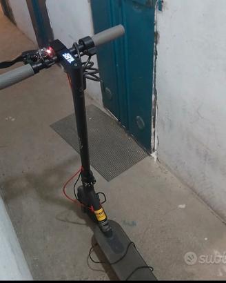 Monopattino elettrico Qbell