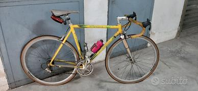 Bici da corsa marca Perna allumineo light