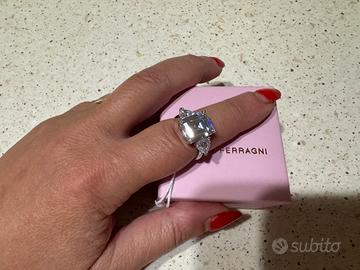 Anello Chiara Ferragni con zirconi