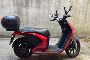 Vmoto F01 CITI L3e scooter elettrico