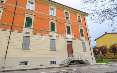 Quadrilocale con cantina e box auto