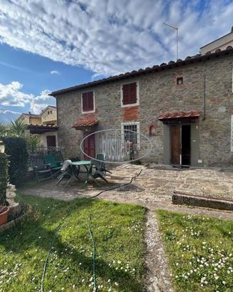 Villetta a schiera di 145 m² con più di 5 locali a