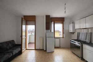 Appartamento di 112 m² con 4 locali e box auto a S