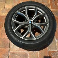 Cerchi piu gomme termiche bmw da 19