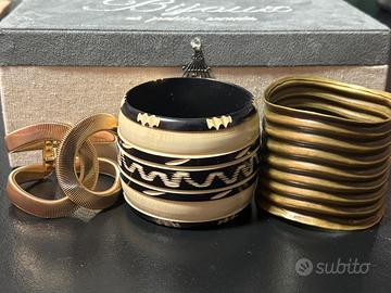 Bracciali