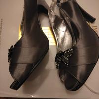 elegante set di scarpe e pochette