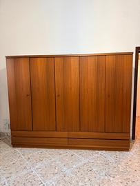 Armadio camera da letto marrone