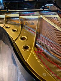 Pianoforte mezza coda YAMAHA C3