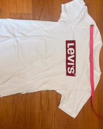 T shirt Levis