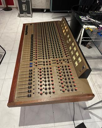 Allen & Heath System 8