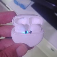 cuffiette bluetooth bianche