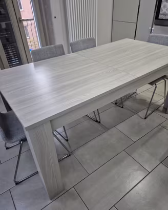 Tavolo cucina allungabile