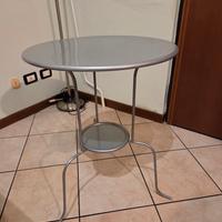 Tavolino da giardino 