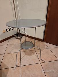 Tavolino da giardino 