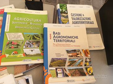 Libri usati ma tenuti benissimo per scuola agraria