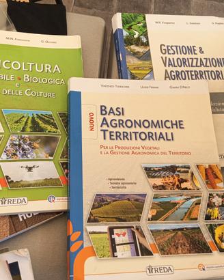 Libri usati ma tenuti benissimo per scuola agraria