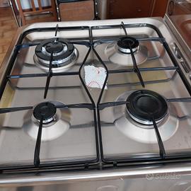 Cucina a gas con forno ventilato