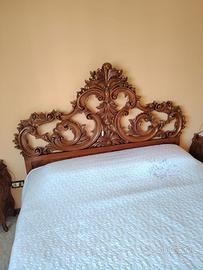 Camera da letto artigianale in noce massello
