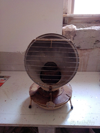 Stufa ad olio antica