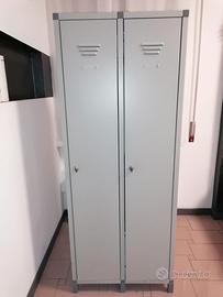 Coppia di armadietti in ferro
