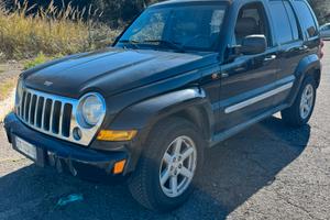 CHEROKEE 2.8 CRD
