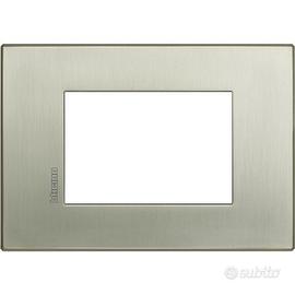 Placca BTicino HW4803TIS Axolute AIR titanio spaz