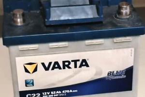 Batteria per auto Varta 52 AH con spunto 470 A
