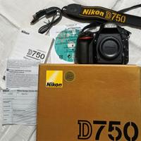 NIKON D750