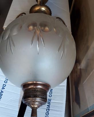 Vecchio lampadario anni 60 palla vetro satinato