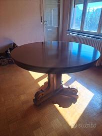 Tavolo rotondo