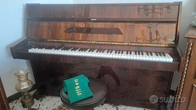 Pianoforte verticale
